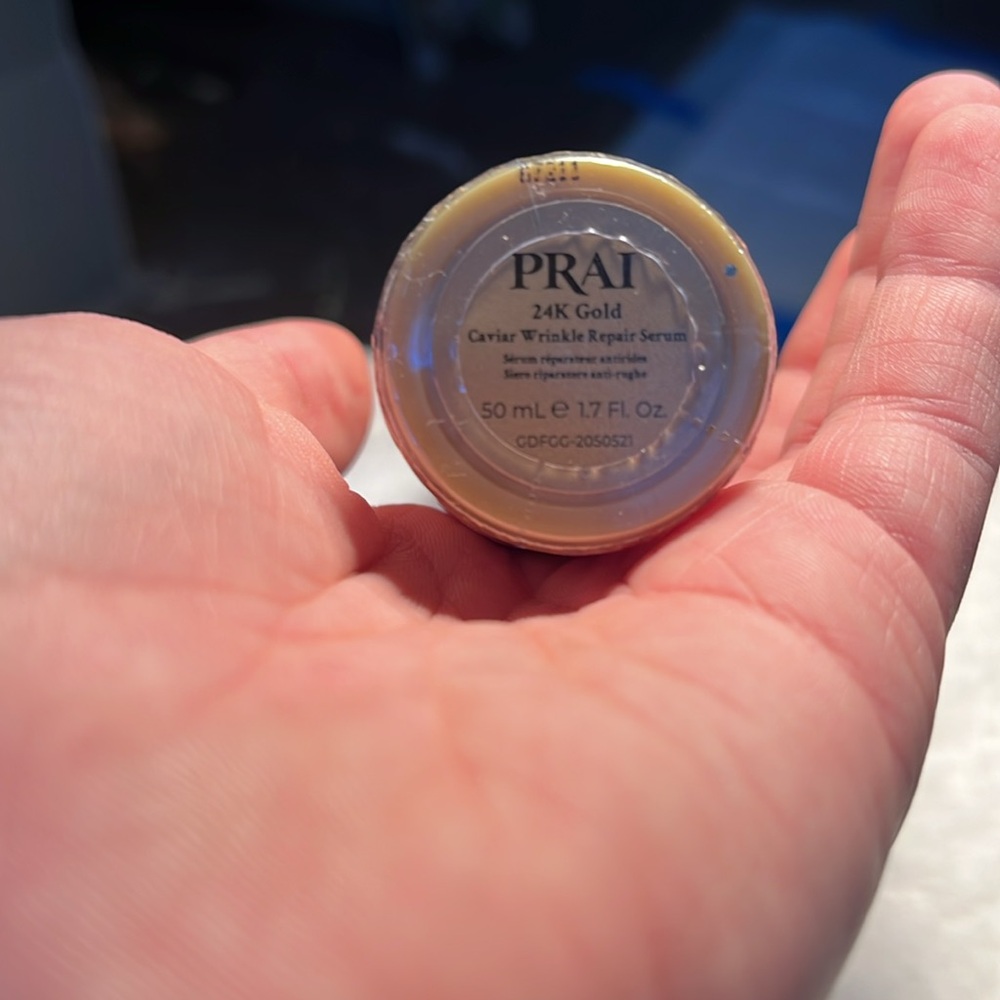 NEW Prai 24K Gold Wrinkle Repair Serum 1.7 oz - Picture 3 of 4
